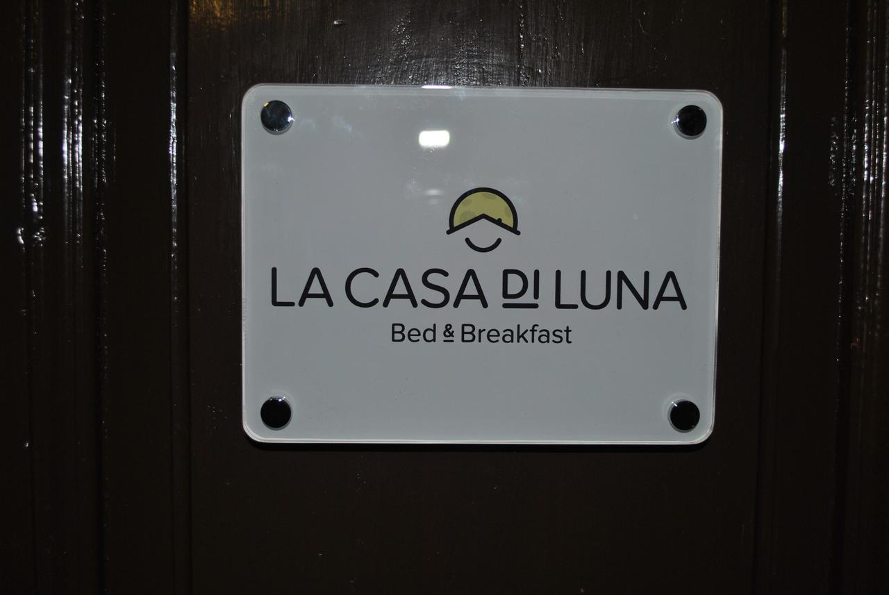 La Casa Di Luna Неаполь Экстерьер фото